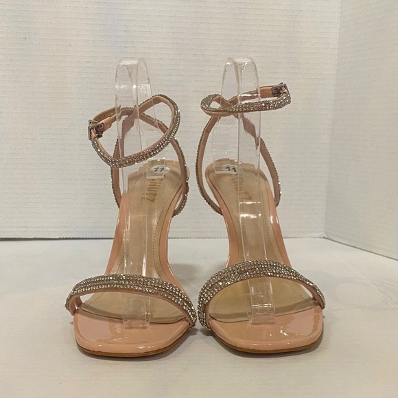 Schutz Altina Glam Patent Sandal in a sweet rose color Size 11 - Picture 4 of 12